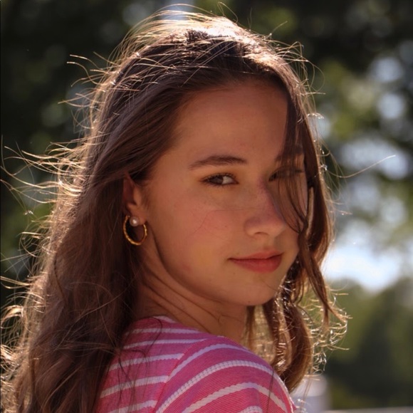 Meet your Posher, Leah - Picture 1 of 1